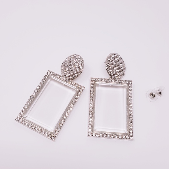 Fabulous Silver Rhinestone Earrings - Picture 4 of 8